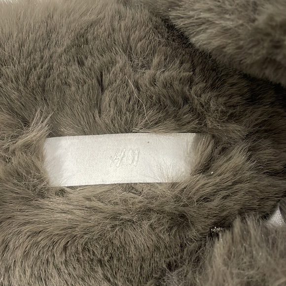 Fussy slippers - Picture 3 of 5